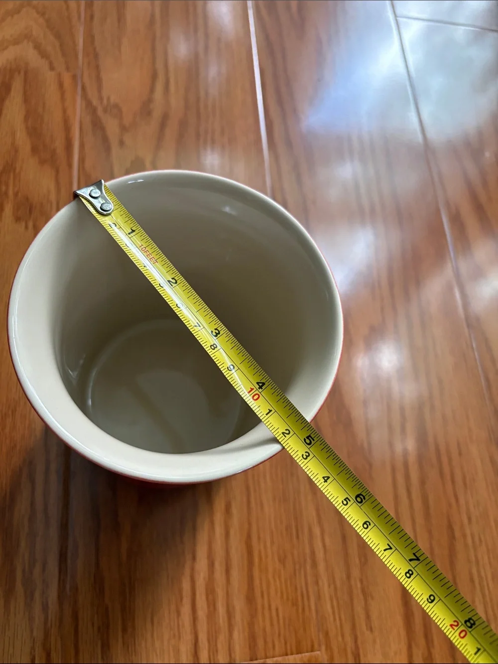 Le Creuset 1 Liter Utensil Crock in Carmin